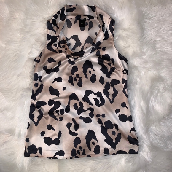 Gorgeous Ann Taylor Puss Print Sleeveless Top - Picture 3 of 5